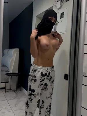 #Ass #Przed Lustrem #Solo #Onlyfans #Kuszenie #Hot #Muslim #Fake Tits #Sexy #Nikab #Sasha Savage
