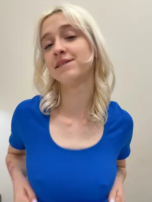 #素人 #Tattoo #Nipple Piercing #Flashing Tits #裸体 #Solo #Bouncing Tits #Onlyfans #真奶 #性感身材 #Sternum Tattoo #Blue Shirt