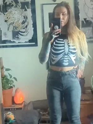 #Tattoo #Blonde #Onlyfans #Vertical Porn #Leaks #Onlyfans Models #Roziee FTW