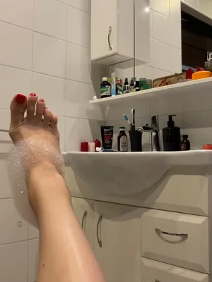 #Amateurs #Ass #Beautiful #Shaved #Foot Fetish #Solo #Onlyfans #Teasing #POV #Sexy #Nails #Sexy Feet #Pretty Feet #Cute Feet #Mary Queen