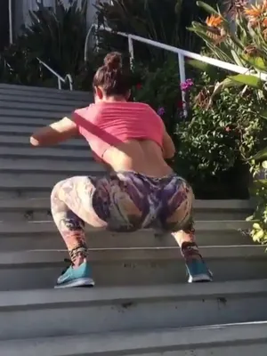 #Brune #Fitness #Culo #Leggings #Porno In Verticale