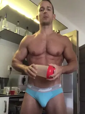 #Muscular #Onlyfans #Vertical Porn #Leaks #Onlyfans Models #Jakubstefano #Jakubstefano23