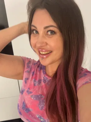 #Mères #Gros Seins #Brunette #Mini Jupe #Solo #Onlyfans #Allumeuse #String #Vertical Porn #Tiktok Porn #Tiktok Nsfw #Séduisant Tiktok #Tiktok18+ #Elizabeth Royce