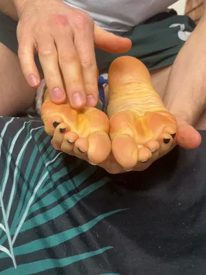 #Foot Fetish #Onlyfans #Soles #Toes #Pedicure #Sexy Feet #Tickling #Slippers #Kinjfeet