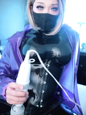 #Asian #Masturbation #Dildo #Fetish #Latex #Face Mask #Magic Wand #Vertical Porn