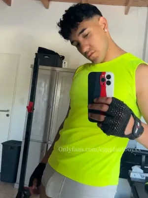 #Onlyfans #Gay #Vertical Porn #Leaks #Onlyfans Models #Berenjenaboy #Eggplantboyxx