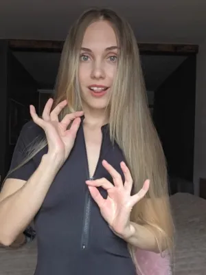 #Amateurs #MILF #Blonde #Small Tits #Solo #Onlyfans #Teasing #Vertical Porn #Bella Fixx