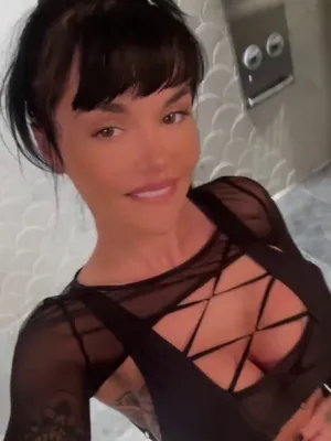 #Big Tits #Brunette #Tattoo #Onlyfans #Vertical Porn #Leaks #Onlyfans Models #Aimztruly