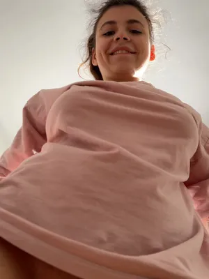 #Amatéři #Velký Kozy #Prsa #Nahatý #Sólo #Onlyfans #Selfie #Přírodní Prsa #Flash #Naolejované Kozy #Sexy Postava #Oiled Body #Busty Tease #Shirt Lift #Shiny Boobs