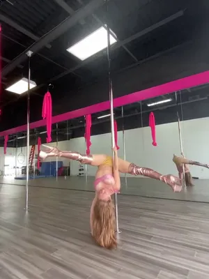 #Pole Dance #Vertical Porn