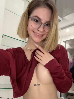 #Amatorzy #Teen #Tattoo #Glasses #Small Tits #Petite #Beautiful #Onlyfans #Kuszenie #FYP #Vertical Porn #Sly Karina