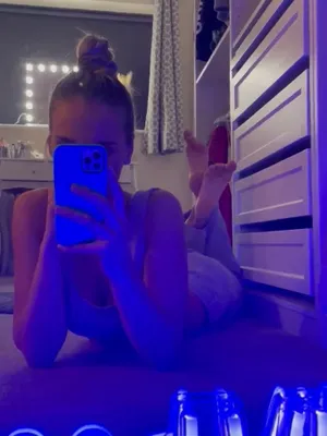 #Blonde #Onlyfans #Vertical Porn #Leaks #Onlyfans Models #Thee Yoga Girl