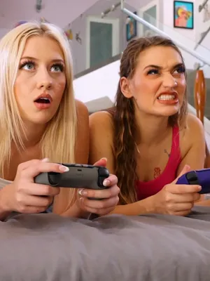 #Amatéři #Náctileté #Kouření Péra #Brunetky #Blondýnky #Trojka #Zezadu #Sukně #Pornhub #Tanga #Nadrženost #Šukání #Camsoda #Plaid Skirt #Gaming #Video Games