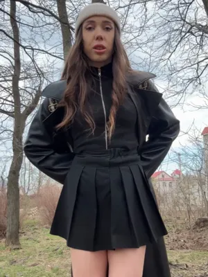 #Amateurs #Public #Brunette #Pissing #Fetish #Solo #Outdoor #Leaks