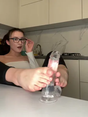 #Amateurs #Brunette #Glasses #Dildo #Foot Fetish #Footjob #Solo #Onlyfans #Soles #Sexy #Dildo Play #Dildo Footjob #Best Onlyfans #Alexa Mis