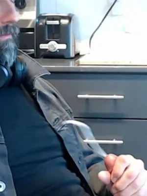 #Corrida #Solo #Gay #Barbudo #Haciéndose Una Paja #Vertical Porn #Hombre Mayor