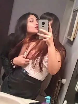 #Lesbians #Vertical Porn