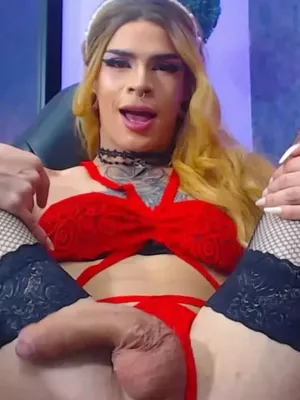 #Shemale #Vertical Porn