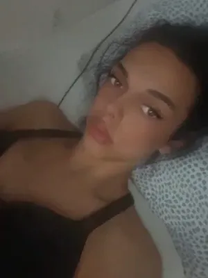 #Shemale #Brunette #Vertical Porn #Onlyfans Models #TS Hamza Alexa