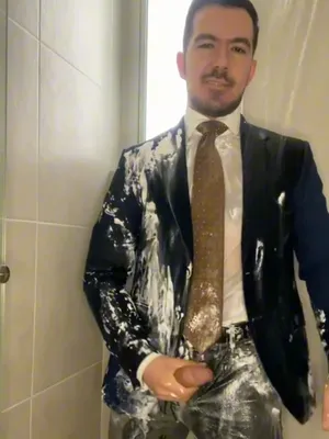 #Sprcha #Stříkání #Fetiš #Velký Péra #Sólo #Homosexuálové #Jerking Off #Whipped Cream #Vertikální Porno #Wet Clothes #Suit