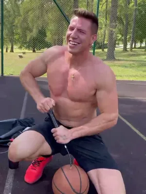 #Muscular #Onlyfans #Vertical Porn #Leaks #Onlyfans Models #Martin Rogers