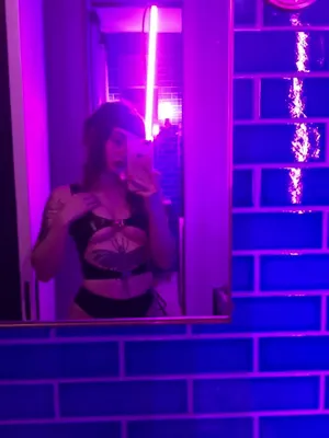 #Brunette #Tattoo #Onlyfans #Vertical Porn #Leaks #Onlyfans Models #Ava D’ Amore