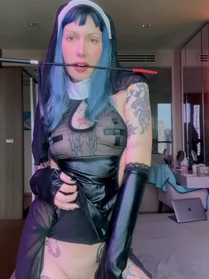 #Mignon #Tatouage #Fétichisme #Solo #Allumeuse #Fansly #Fille Mignonne #Cheveux Colorés #FYP #Tiktok Porn #Cheveux Teints #Fuites #Fuites Instagram #Tiktok18+ #Vampi Cut