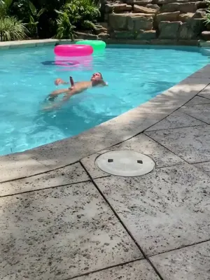 #Pool #Vertical Porn