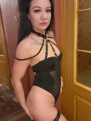 #Amateurs #MILF #Brunette #Solo #Onlyfans #Vertical Porn #Mia Veyne