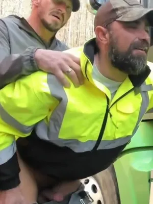 #Public #Blowjob #Deepthroat #Cum #Outdoor #Facefuck #Bareback #Gay #Bearded #Fucking #Jerking Off #Anal Creampie #Vertical Porn #Cap #Trucker