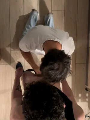 #Blowjob #Tattoo #Cumshot #Solo #Bareback #Gej #Twink #Dupa #Fucking #Walenie Konia #Dialoghi Italiano #Amatoriale Italiano #Vertical Porn #Italiano #Anale #Cazzo #Pecorina #Tatuaggio Crocifisso