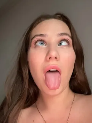 #Amatéři #Sólo #Mladí #Onlyfans #Xichtíky #Nadrženost #Žhavé #Sexy #Roztomilé #O Face
