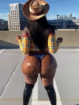 #Big Tits #Big Ass #Ebony #Twerking #Onlyfans #Vertical Porn #Leaks #Onlyfans Models #Zmeena Orrxclusive
