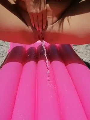 #Pissing #Vertical Porn
