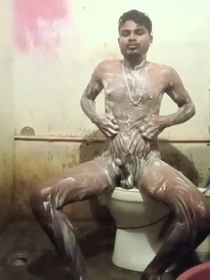 #Vaso Sanitário #Gozar #Índia #Roupa Íntima #Solo #Gay #Dando Uma Punheta #Pornô Gay #Crossdresser #Pornô Vertical #Pau Ensaboado