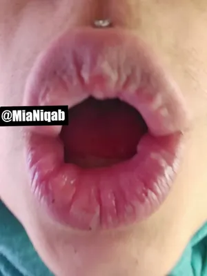 #Amatéři #Prsa #Brýle #Kundička #Oholený #Piercing #Rukavice #Onlyfans #Škádlení #Arabky #Hijab #Vertikální Porno #Arab Hijab #Sniffing #Mia Niqab
