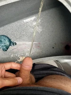 #Pissing #Toilet #Vertical Porn