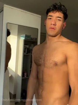 #Onlyfans #Gay #Vertical Porn #Leaks #Onlyfans Models #Berenjenaboy #Eggplantboyxx