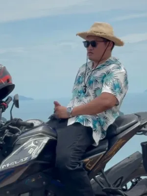 #Public #Cumshot #Solo #Outdoor #Gay #Biker #Jerking Off #Hat #Sunglasses