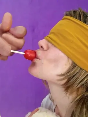 #Teen #Blowjob #Brunette #Swallow #Game #Lollipop #Vertical Porn #입싸