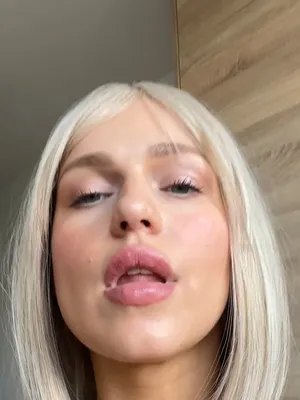 #Amateurs #Blonde #Beautiful #Solo #Young #Teasing #Closeup #Sexy #Cute Girl #Face #Mouth Play #@lexyg