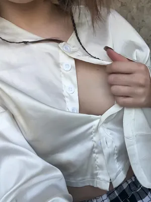 #Amateurs #Flashing Tits #Solo #Onlyfans #Teasing #Shirt #Natural Tits #Sexy #Selfie Tease #Unbuttoning