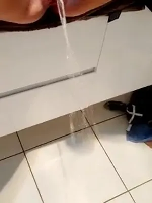 #Pisser #Vertical Porn