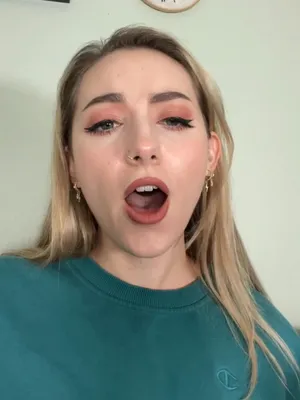 #Blonde #Fetish #Solo #Onlyfans #Eye Contact #Vertical Porn
