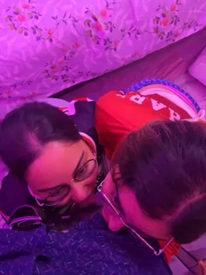 #Amateurs #Blowjob #Brunette #Threesome #Glasses #POV #Hot #Double Blowjob #Mimmi29