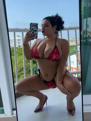 #Amatorzy #MILF #Brunette #Latina #Bikini #Przed Lustrem #Solo #Onlyfans #Big Natural Tits #Kolczyk W Pępku #Vertical Porn #Chubby #Anna Sivona