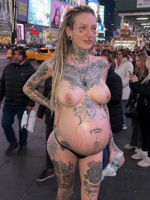 #Na Veřejnosti #Prsa #Tetování #Dredy #Těhotný #Topless #Piercingv Bradavkách #Potetované Holky #Piercing V Pupíku #FYP #Viral #Tiktok Porno #Úniky #Instagram Leaks #Tiktok18+ #Zero Shame #Nextgen Vids #Biggusdickus