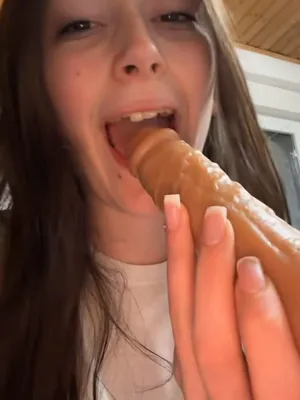 #Amateurs #Teen #Blowjob #Brunette #Dildo #Solo #Celina