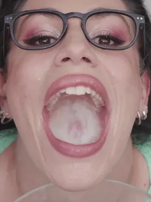 #Glasses #Facial #Bukkake #Swallow #Vertical Porn #Mouth Cumshot