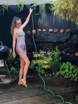 #Brunette #Glasses #Onlyfans #Body Painting #Ponytails #Sexy Body #Vertical Porn #House Cleaning #Skinny #Elena Ross